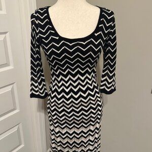 White House Black Market Knit Dress, Size XS